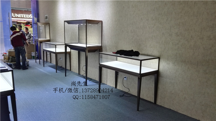 不锈钢珠宝展柜.jpg