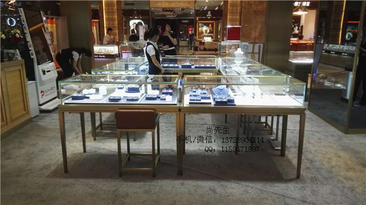 不锈钢珠宝展柜.jpg