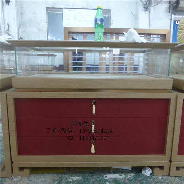 珠宝展示柜图片.jpg