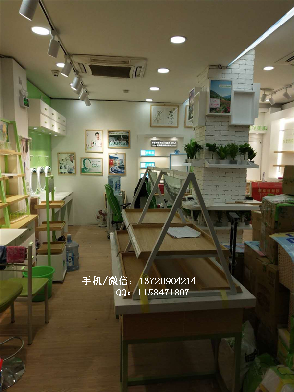 化妆品展示柜定做.jpg