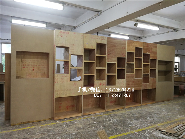珠宝店展示背柜.jpg