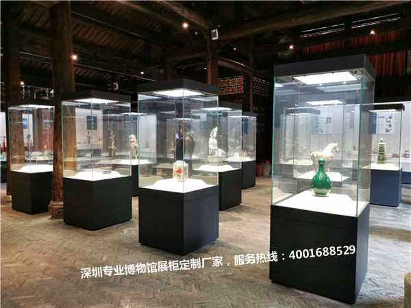 博物馆展示柜独立柜.jpg