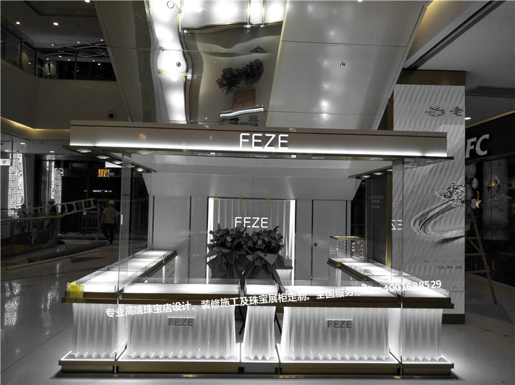 珠宝展示柜.jpg