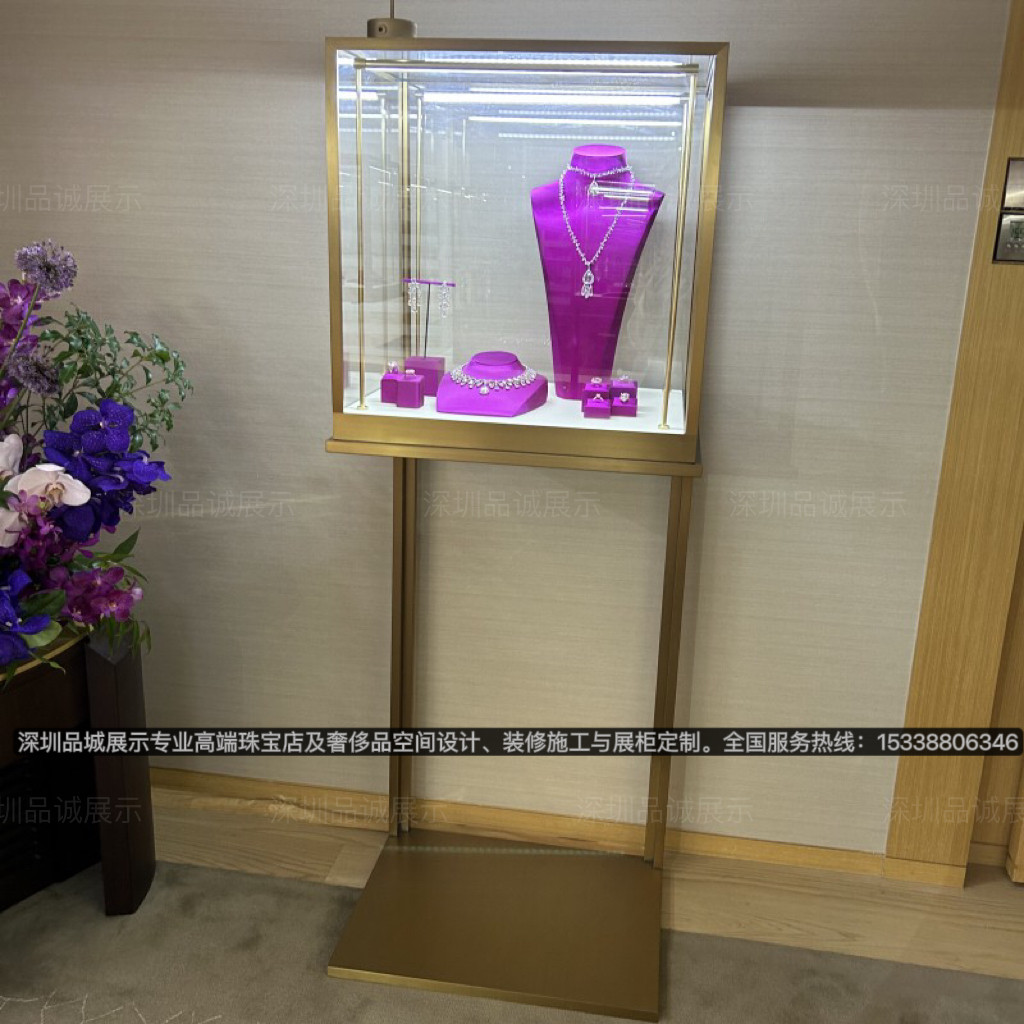 深圳品城展示珠宝店展柜定制设计图3.jpg