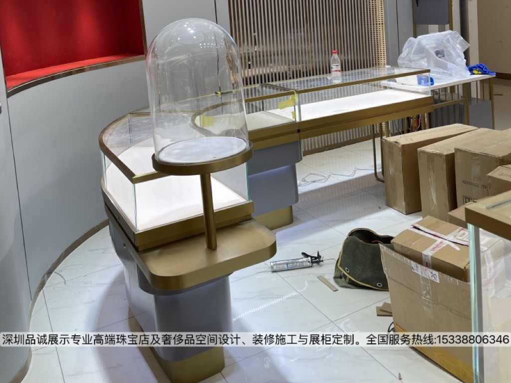 深圳品诚展示展览珠宝展柜定制效果2.jpg
