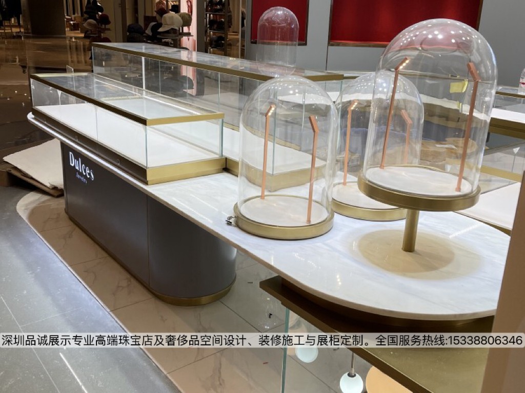 深圳品诚展示展览珠宝展柜定制效果4.jpg