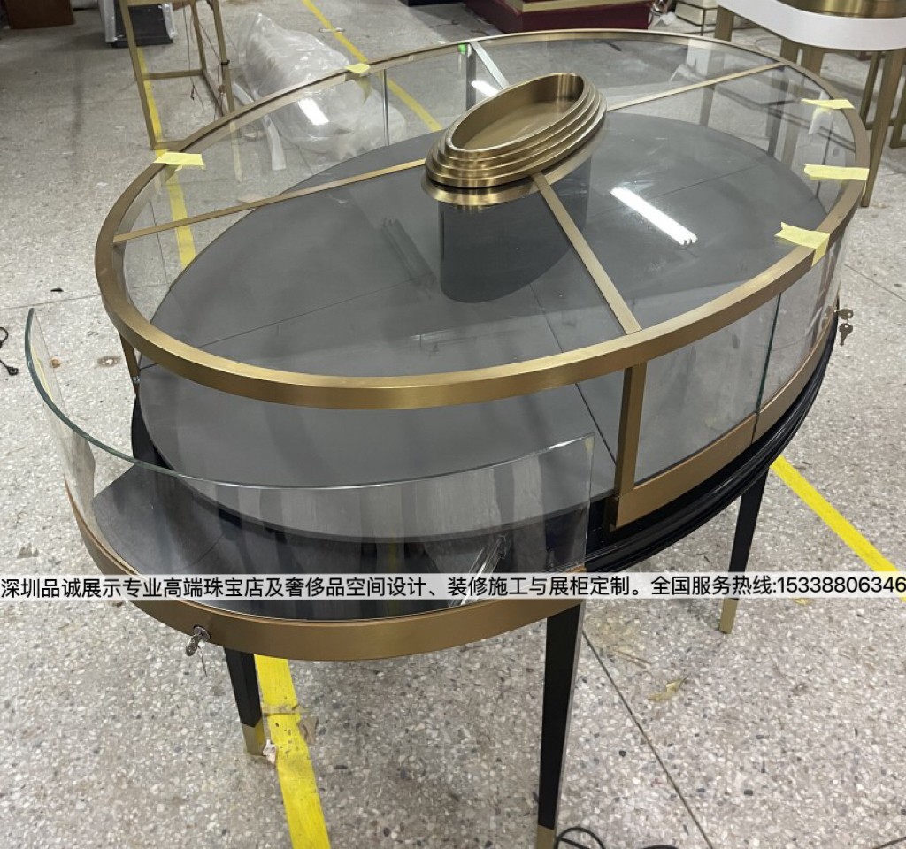 深圳品诚展示珠宝店黑色不锈钢展柜设计效果2.jpg