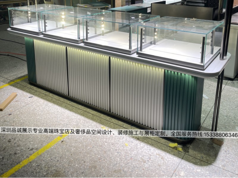 深圳品诚展示银饰品展柜设计效果5_副本.jpg