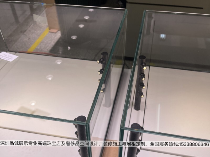 深圳品诚展示银饰品展柜定做效果4_副本.jpg