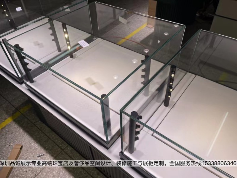 深圳品诚展示银饰品展柜设计效果1_副本.jpg