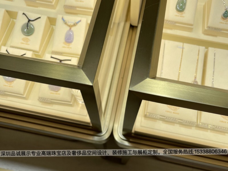 深圳品诚展示珠宝展柜设计效果2_副本.jpg