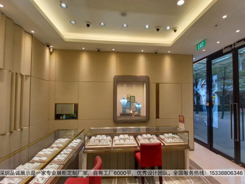 周大福展示珠宝展柜设计效果，深圳品诚展示案例_副本.jpg