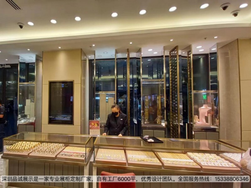 澳门周大福展示珠宝展柜定制，深圳品诚展示案例3_副本.jpg