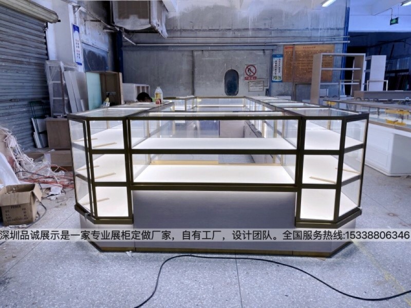 深圳翡翠玉石展柜设计效果，深圳品诚展示_副本.jpg