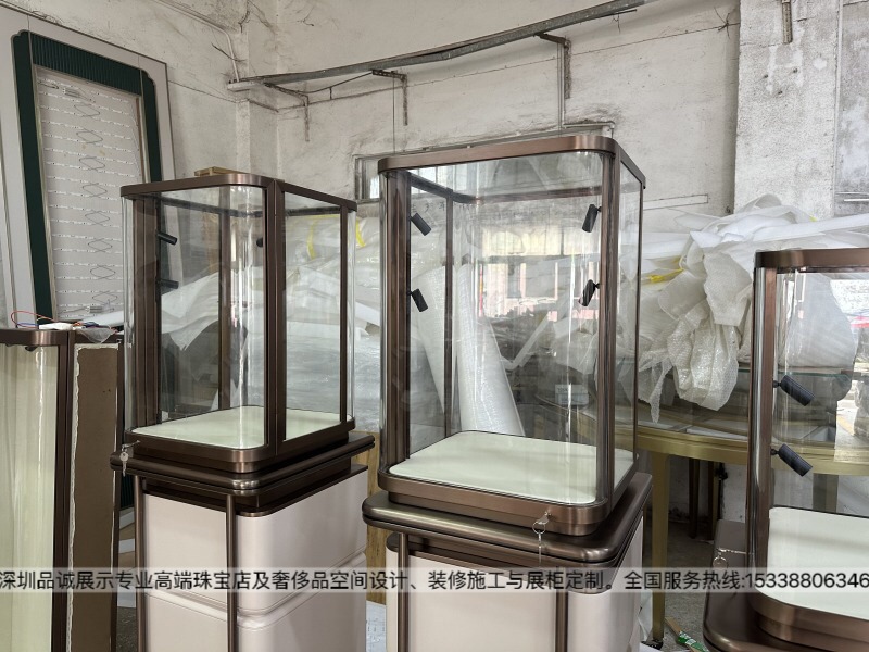 上海珠宝首饰柜设计效果图，深圳品诚展示_副本.jpg