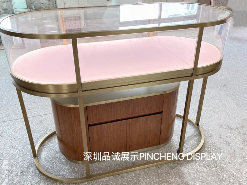 香槟金不锈钢深圳珠宝柜台定制，深圳品诚展示_副本.jpg