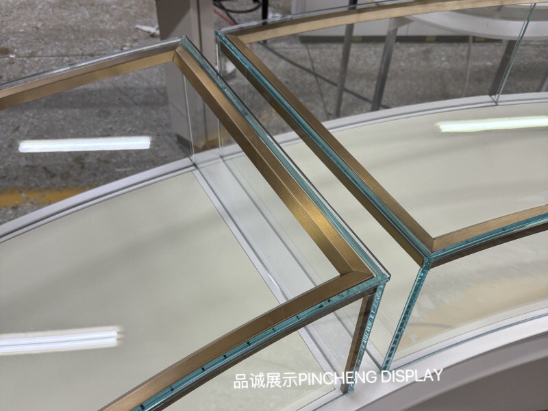 内蒙古珠宝柜台定制细节，深圳品诚展示1_副本.jpg