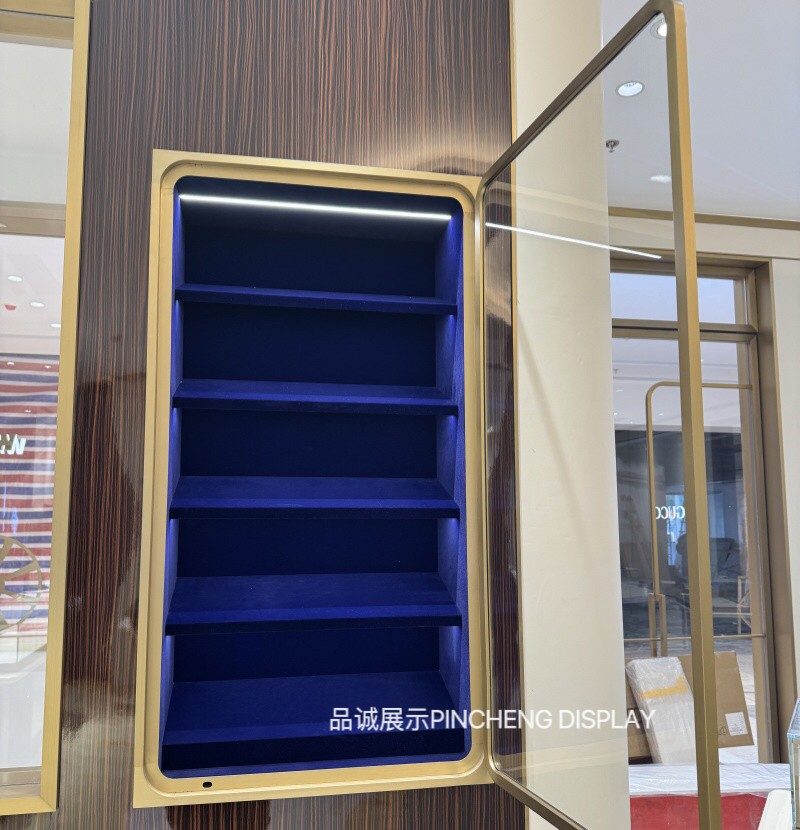 精美壁柜，深圳品诚.jpg
